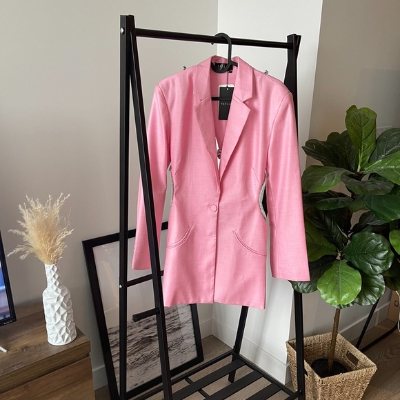 Diana Blazer - Picture 6 of 6